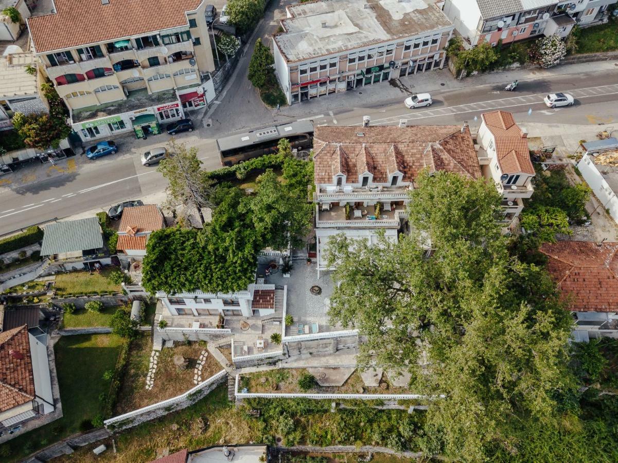 Apartments Belvedere แฮร์เซ็ก-โนวี ภายนอก รูปภาพ